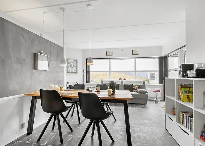 2 Bedroom Nice Apartment In Fano