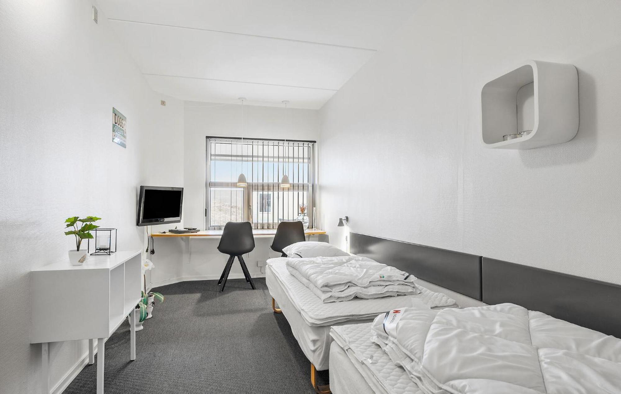 2 Bedroom In *
